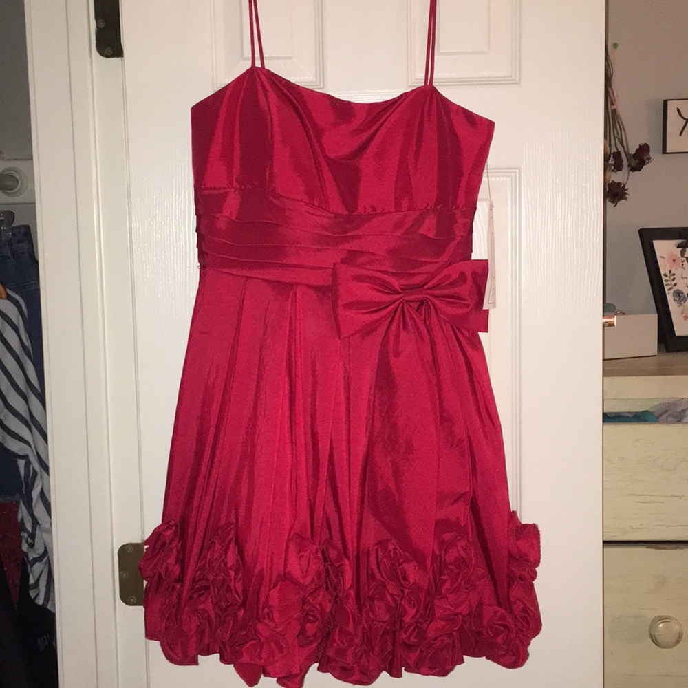 Red short formal dress